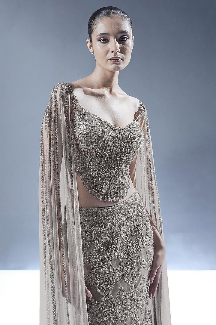Gold Frost Tulle Embroidered Mermaid Bridal Lehenga Set by Rohit Gandhi & Rahul Khanna at Pernia's Pop Up Shop