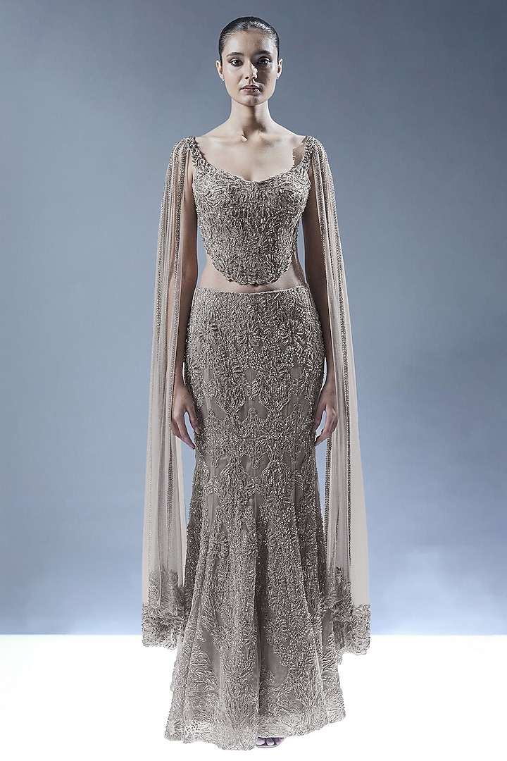 Gold Frost Tulle Embroidered Mermaid Bridal Lehenga Set by Rohit Gandhi & Rahul Khanna at Pernia's Pop Up Shop