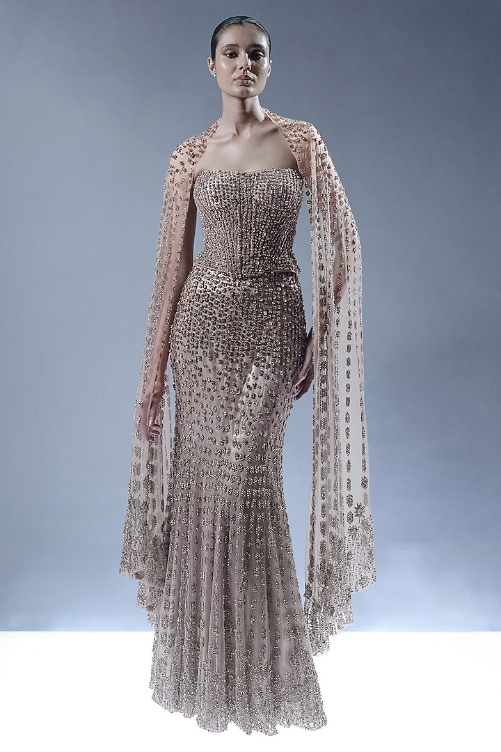 Vintage Rose Tulle Embellished Bridal Lehenga Set by Rohit Gandhi & Rahul Khanna at Pernia's Pop Up Shop