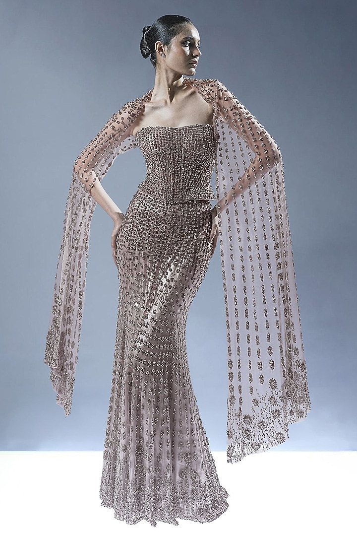 Vintage Rose Tulle Embellished Bridal Lehenga Set by Rohit Gandhi & Rahul Khanna at Pernia's Pop Up Shop
