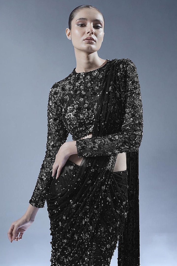 Black Tulle Sequins Embellished Pre-Stitched Bridal Saree Set by Rohit Gandhi & Rahul Khanna at Pernia's Pop Up Shop