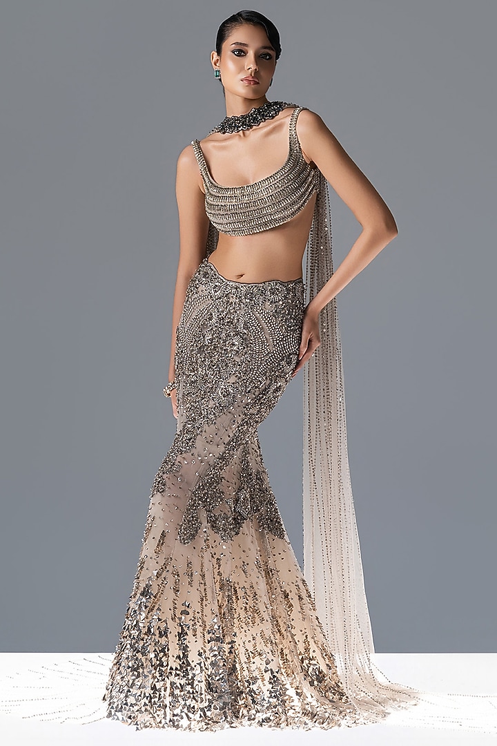 Dove Grey Motifs Hand Embellished Sculpted Bridal Lehenga Set by Rohit Gandhi & Rahul Khanna at Pernia's Pop Up Shop