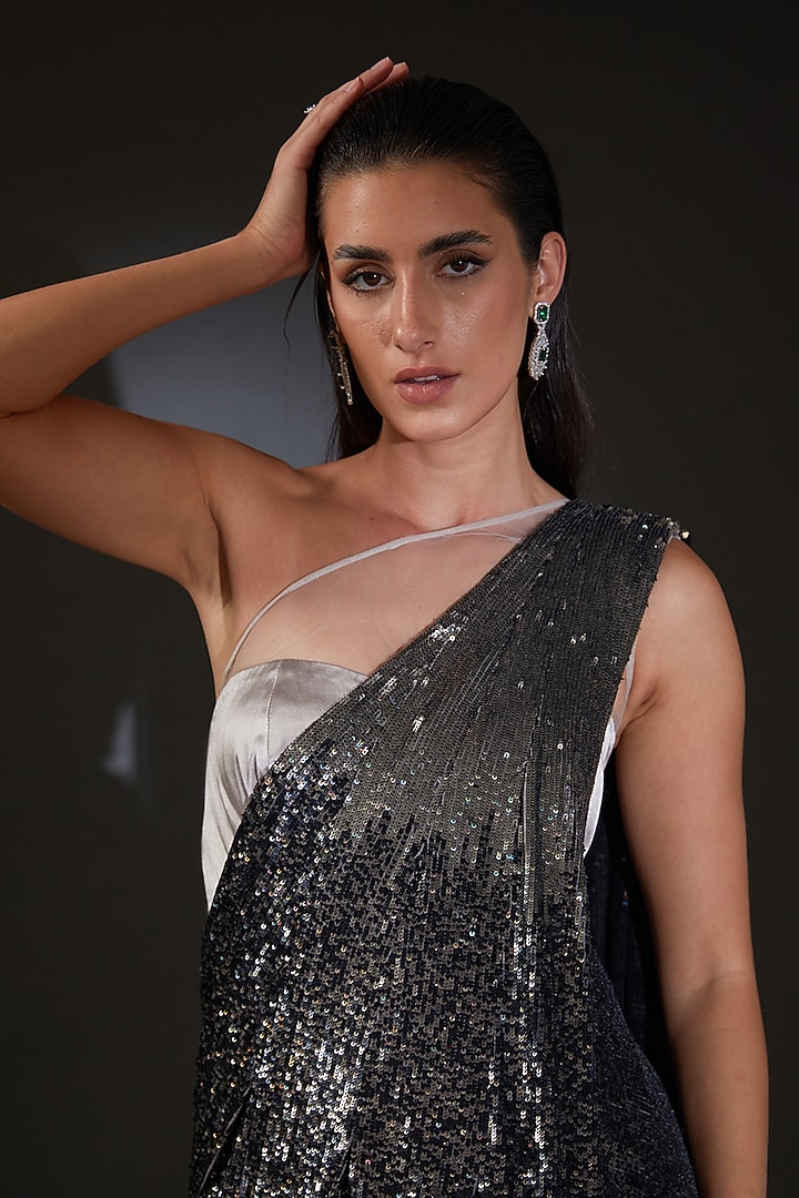 Black Georgette Sequins Bridal Saree Set by Rohit Gandhi & Rahul Khanna at Pernia's Pop Up Shop