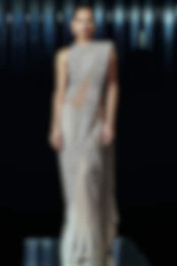 Silver Tulle & Viscose Crepe Sequins Embellished Concept Bridal Saree Set by Rohit Gandhi & Rahul Khanna at Pernia's Pop Up Shop