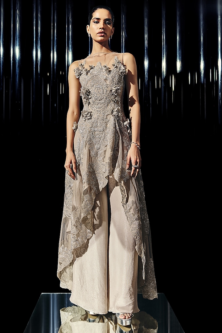 Silver Tulle & Viscose Crepe 3D Floral Embroidered Party Wear Dress by Rohit Gandhi & Rahul Khanna at Pernia's Pop Up Shop