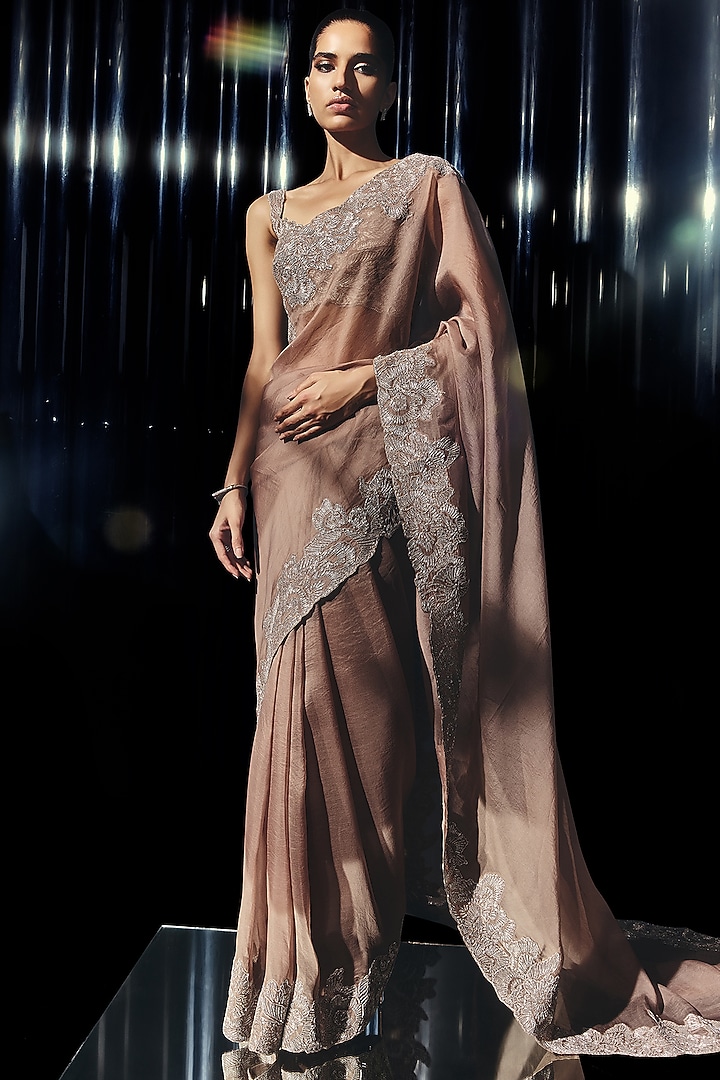 Vintage Rose Silk Organza Embroidered Bridal Saree Set by Rohit Gandhi & Rahul Khanna at Pernia's Pop Up Shop