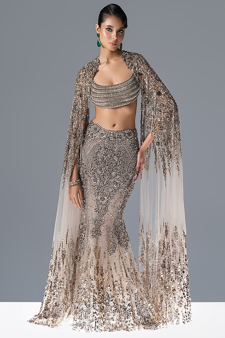 Dove Grey Tulle Crystal Motifs Embroidered Bridal Lehenga Set by Rohit Gandhi & Rahul Khanna at Pernia's Pop Up Shop