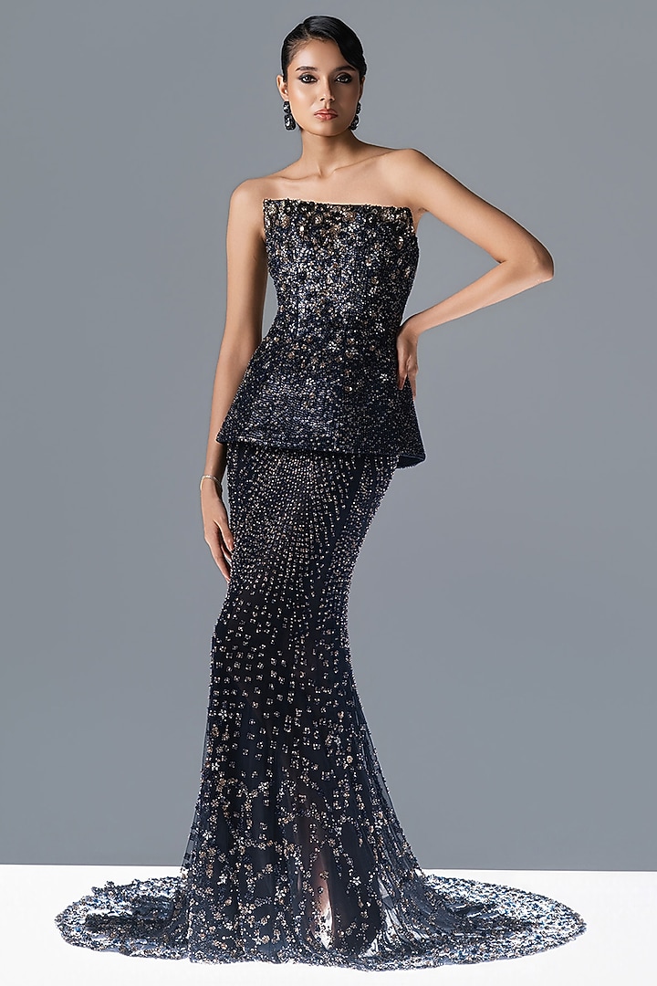 Navy Tulle Crystal Embellished Bridal Lehenga Set by Rohit Gandhi & Rahul Khanna at Pernia's Pop Up Shop