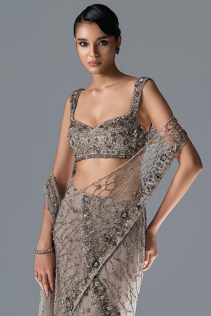 Dove Grey Tulle Crystal Motifs Embroidered Bridal Lehenga Saree Set by Rohit Gandhi & Rahul Khanna at Pernia's Pop Up Shop