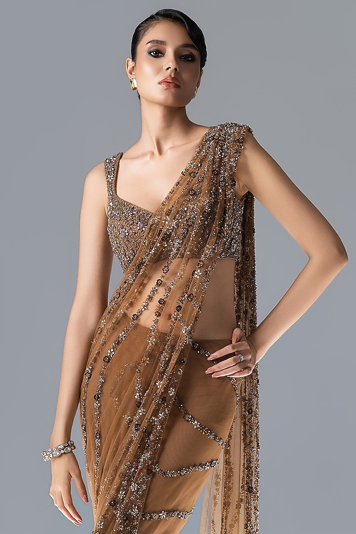 Gold Tulle Crystal Embroidered Bridal Saree Set by Rohit Gandhi & Rahul Khanna at Pernia's Pop Up Shop
