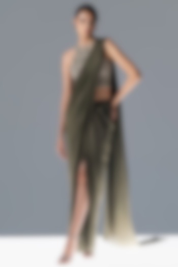 Sap Green Silk Draped Bridal Saree Set by Rohit Gandhi & Rahul Khanna at Pernia's Pop Up Shop