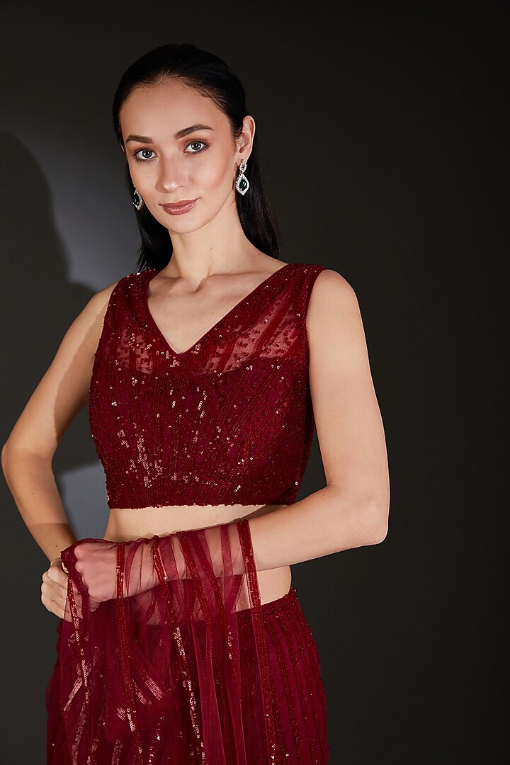 Ruby Tulle Embroidered
Handcrafted Bridal Saree Set by Rohit Gandhi & Rahul Khanna at Pernia's Pop Up Shop