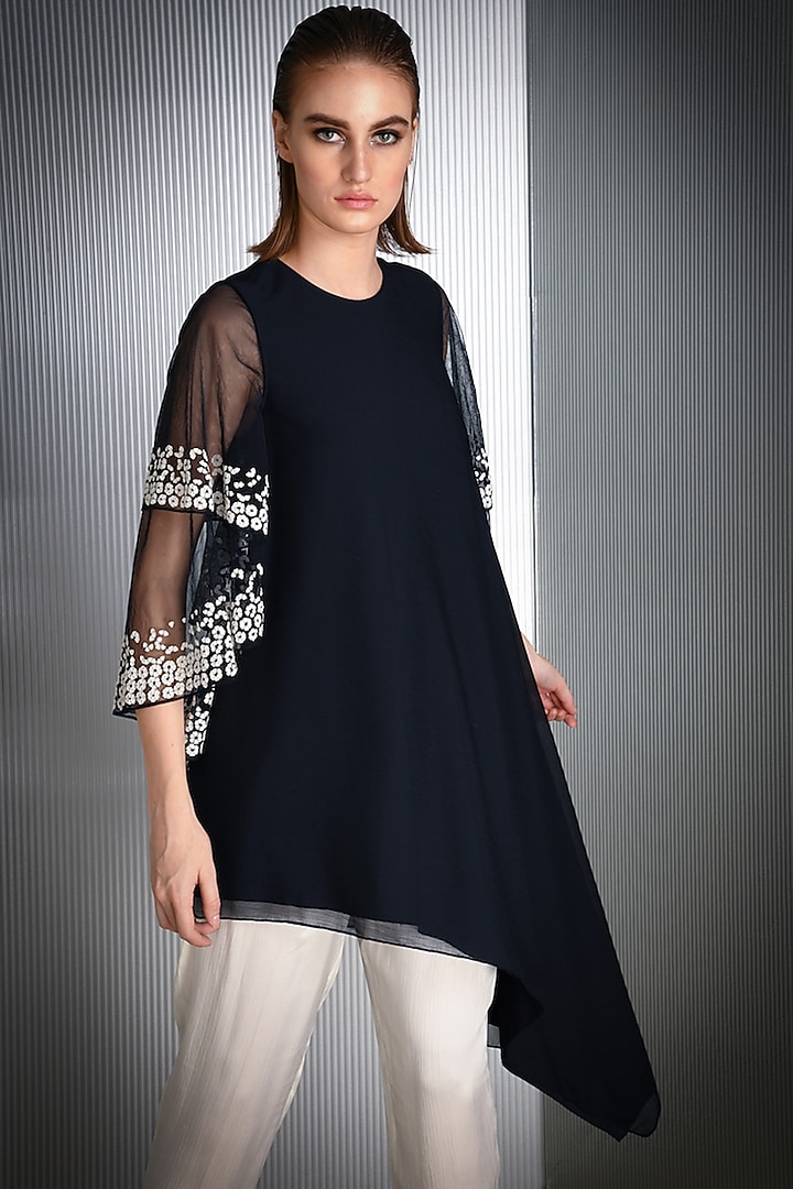 Black Top With Appliques Detailing by Rohit Gandhi & Rahul Khanna at Pernia's Pop Up Shop