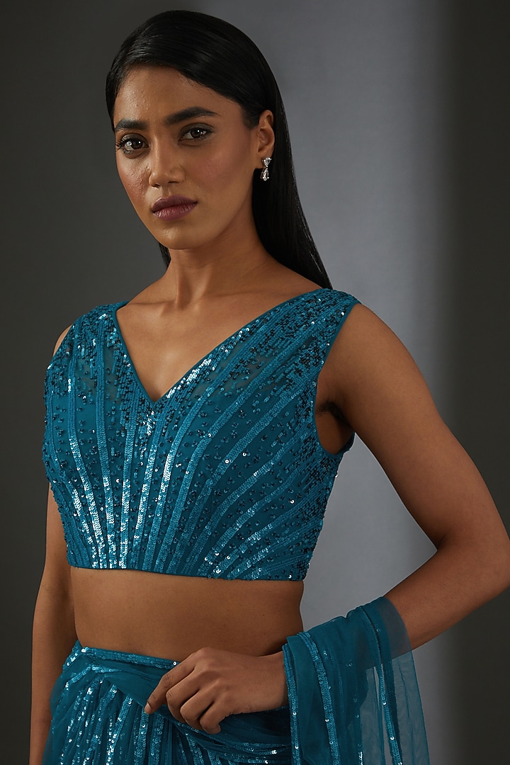 Turquoise Blue Ombre Tulle Embroidered Striped Bridal Saree Set by Rohit Gandhi & Rahul Khanna at Pernia's Pop Up Shop