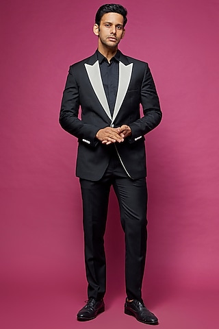 Black Suiting Tuxedo Set by Rohit Gandhi & Rahul Khanna Men