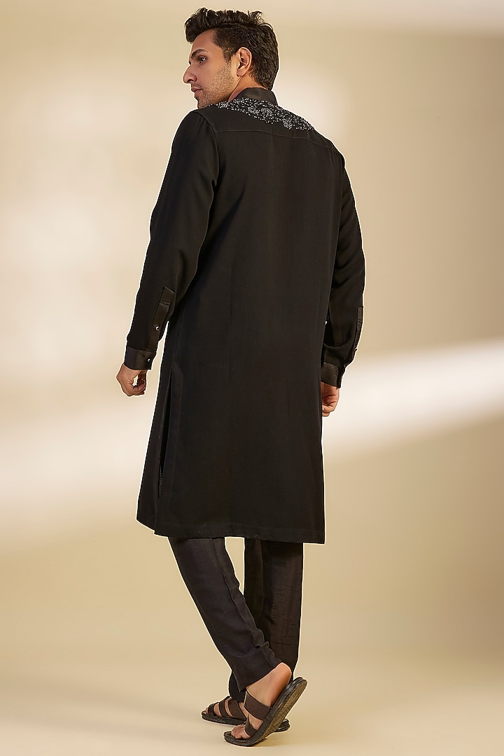 Black Cotton Embroidered Kurta Set by Rohit Gandhi & Rahul Khanna Men at Pernia's Pop Up Shop