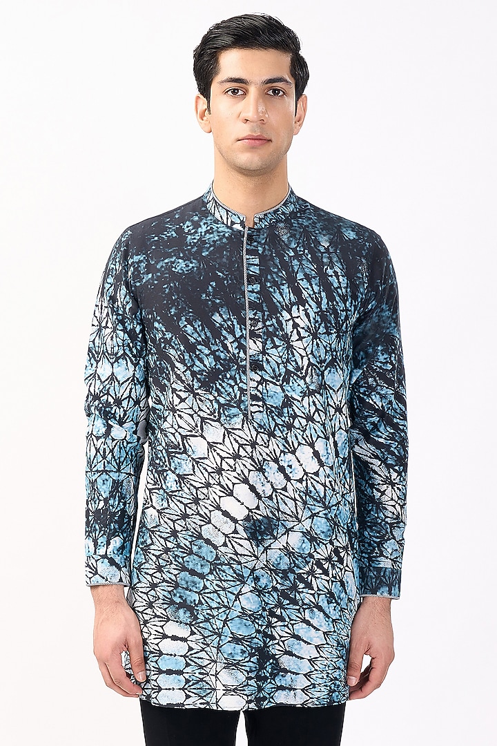 Navy Cotton Shibori Printed Kurta by Rohit Gandhi & Rahul Khanna Men at Pernia's Pop Up Shop