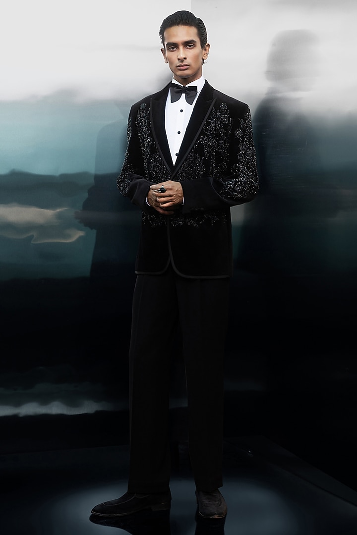 Black Velvet Hand Embroidered Tuxedo Set by Rohit Gandhi & Rahul Khanna Men at Pernia's Pop Up Shop