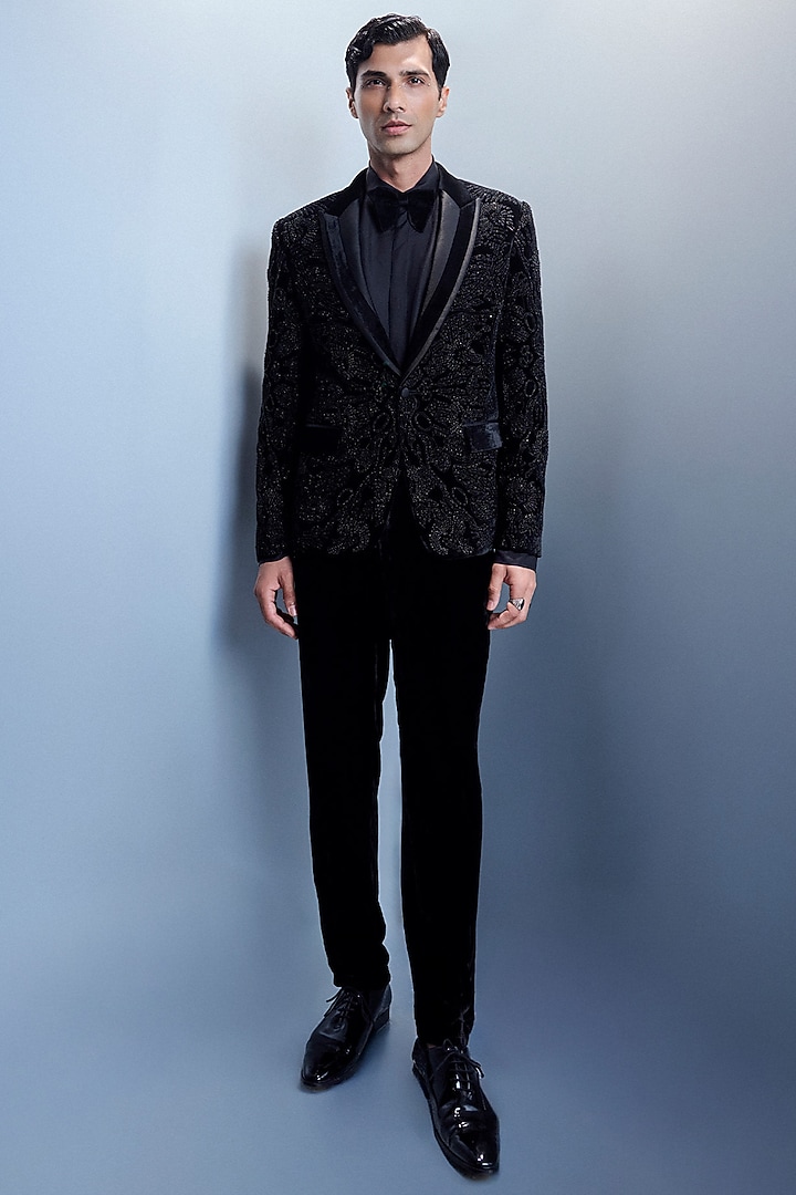 Black Silk Velvet Bead Embellished Tuxedo Set by Rohit Gandhi & Rahul Khanna Men at Pernia's Pop Up Shop