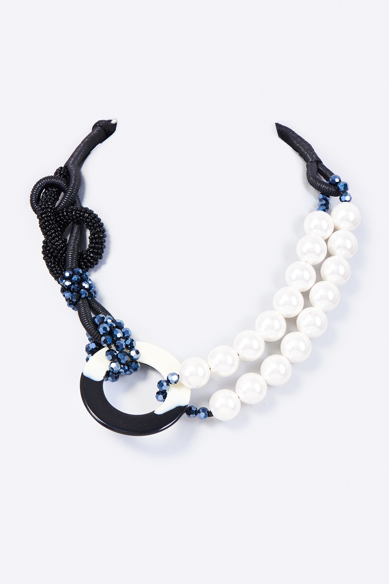 Faux pearl sale statement necklace