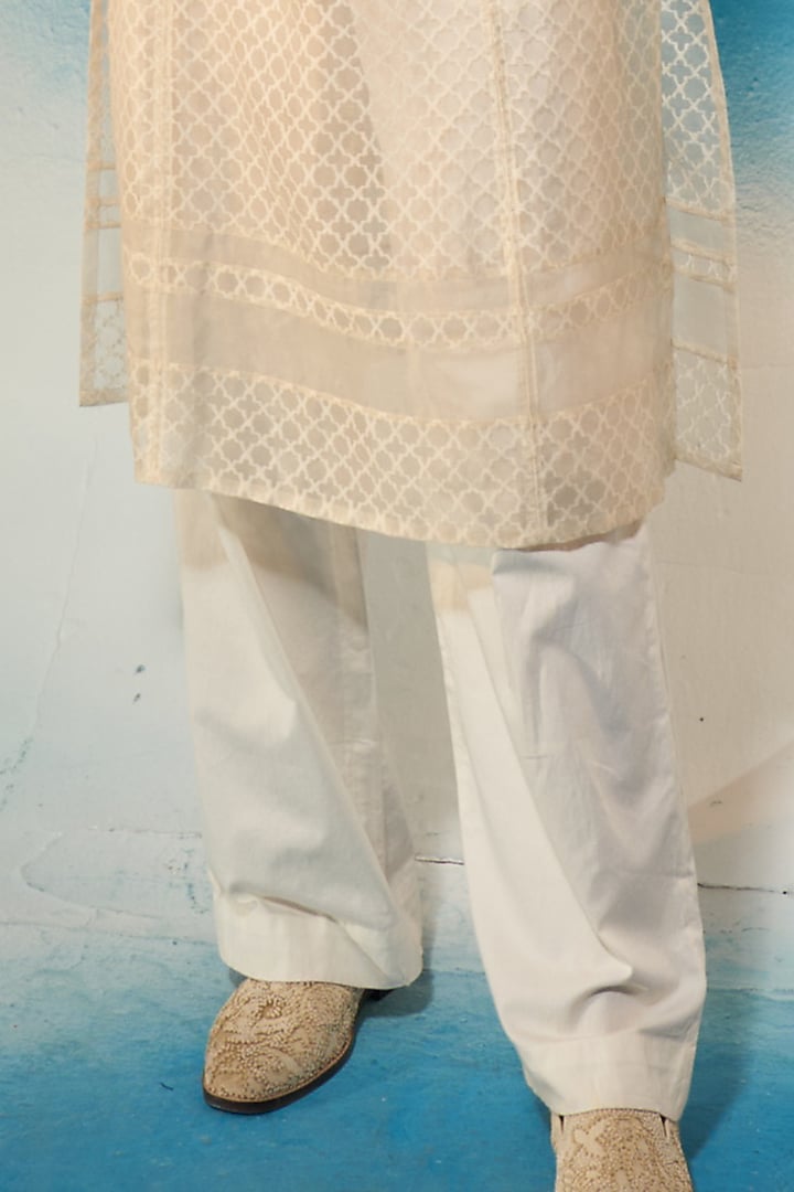 Rose Water Pink Organza Hand Embroidered Bundi Set by Rahul Mishra Men at Pernia's Pop Up Shop