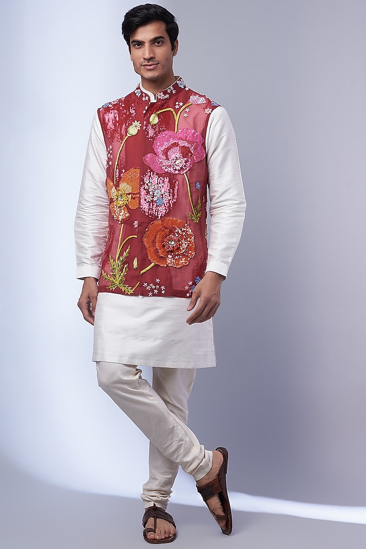 Plum Raw Silk Embroidered Bundi Jacket by Rahul Mishra Men