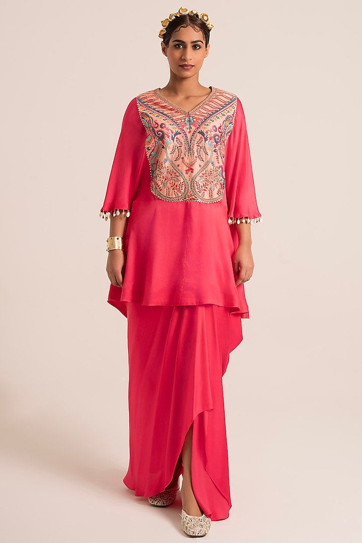 Pink Dola Silk & Satin Printed Kaftan Set by Ruhr India at Pernia's Pop Up Shop