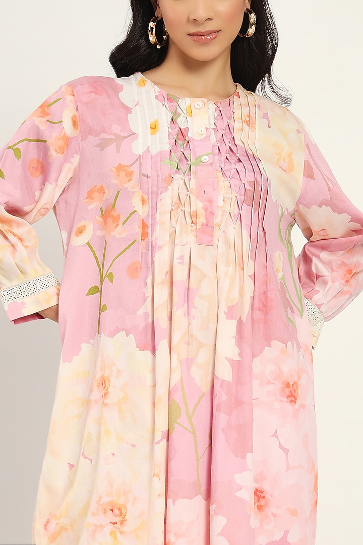 Pink Cotton Floral Printed Kurta Set by Ruhr India at Pernia's Pop Up Shop