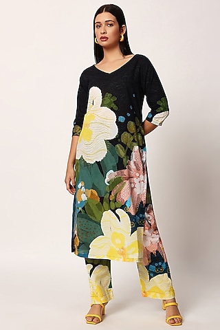Multi-Colored Cotton Floral Printed Kurta Set by RUHR INDIA