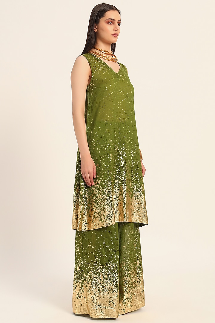 Green Silk Chanderi Foil Printed A-Line Kurta Set by RUHR INDIA at Pernia's Pop Up Shop