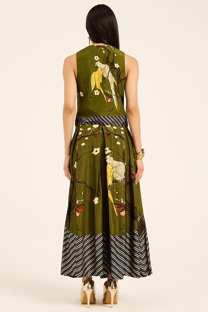 Green Dola Silk Digital Printed Skirt Set by RUHR INDIA at Pernia's Pop Up Shop