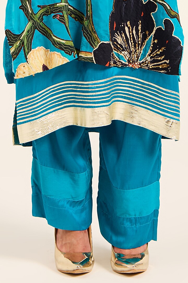 Firozi Blue Organza Hand Embroidered & Digital Printed Kurta Set by RUHR INDIA at Pernia's Pop Up Shop