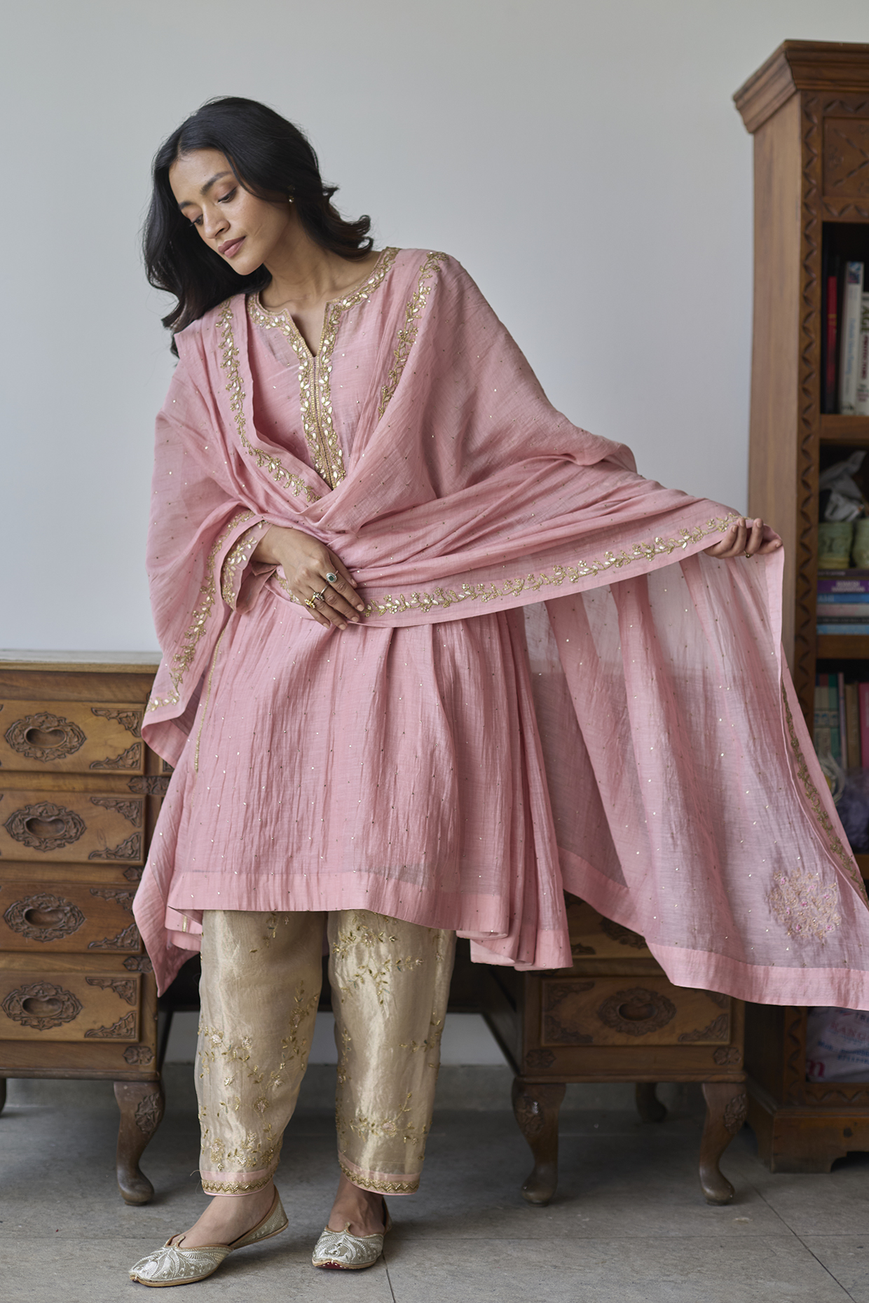 Soft Pink Mukaish Mul Chanderi Kalidar Kurta Set by Rhua at Pernia's Pop Up Shop