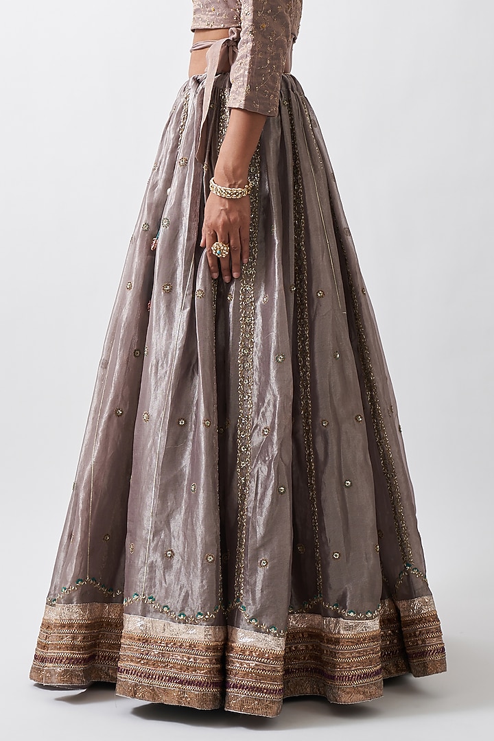 Silver Mauve Banarasi Silk Wedding Lehenga Set by Rhua at Pernia's Pop Up Shop