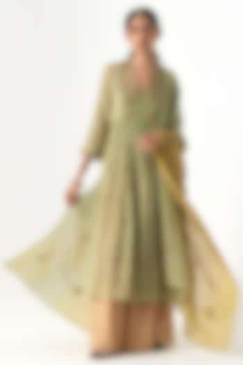 Pastel Green Tissue Chanderi Aari & Zardosi Embroidered Gathered Kurta Set by Rhua at Pernia's Pop Up Shop