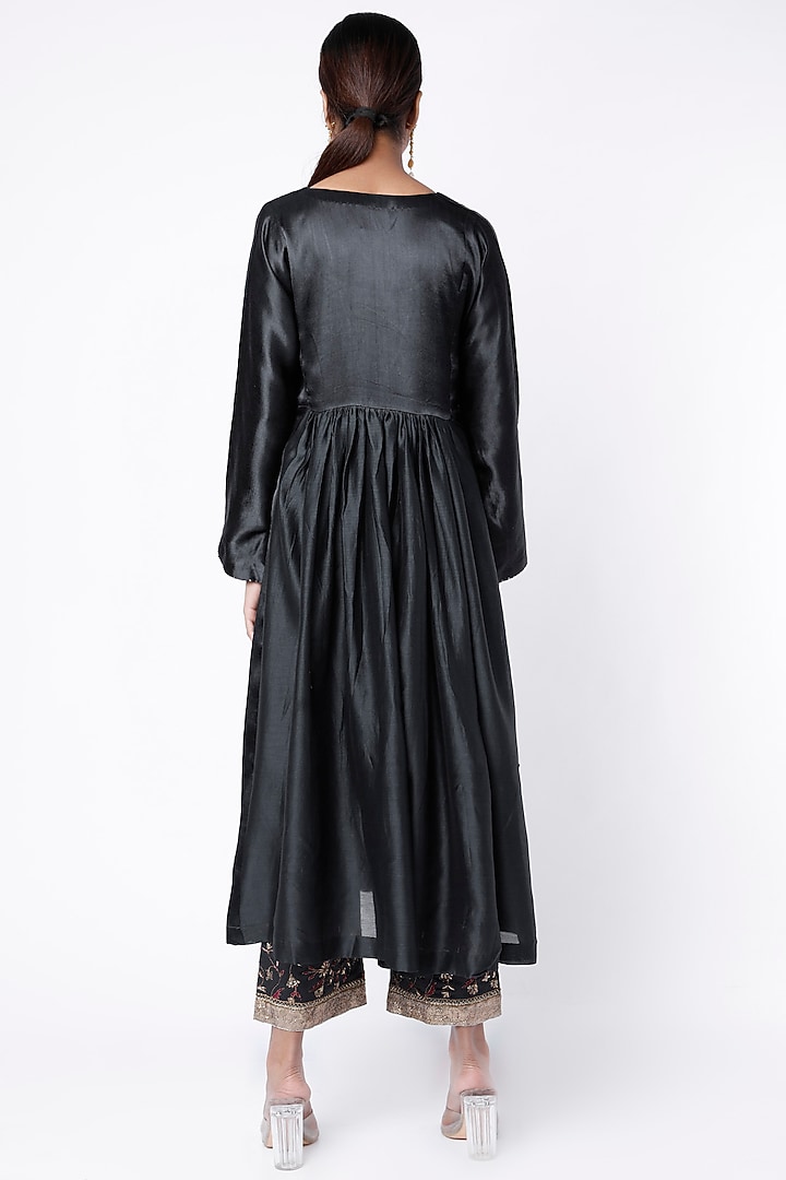 Charcoal Black Embroidered Kurta Set by Rhua at Pernia's Pop Up Shop