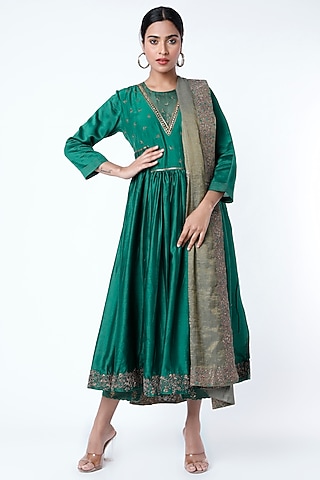 Deep Turquoise Embroidered Kurta Set by Rhua