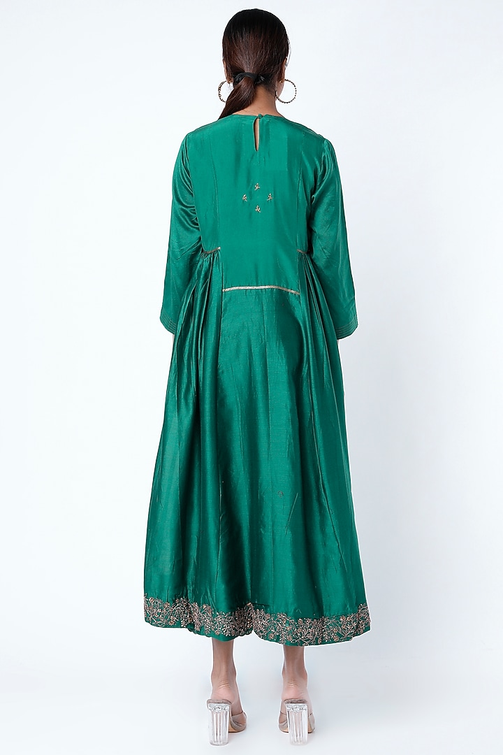 Deep Turquoise Embroidered Kurta Set by Rhua at Pernia's Pop Up Shop