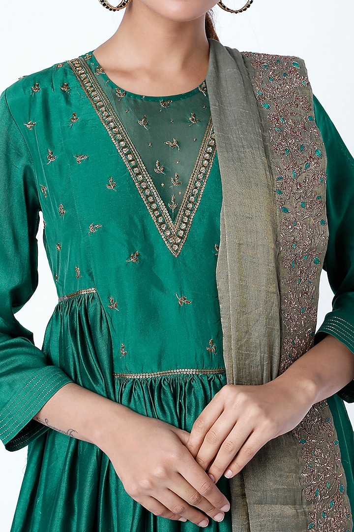 Deep Turquoise Embroidered Kurta Set by Rhua at Pernia's Pop Up Shop
