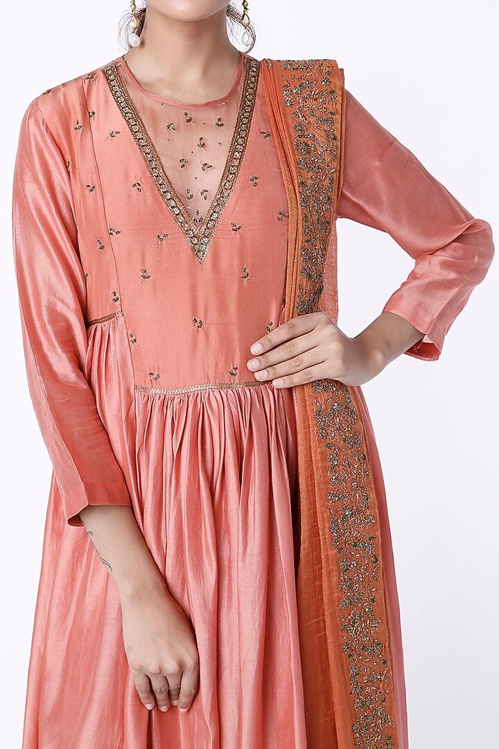 Carrot Peach Embroidered Kurta Set by Rhua at Pernia's Pop Up Shop