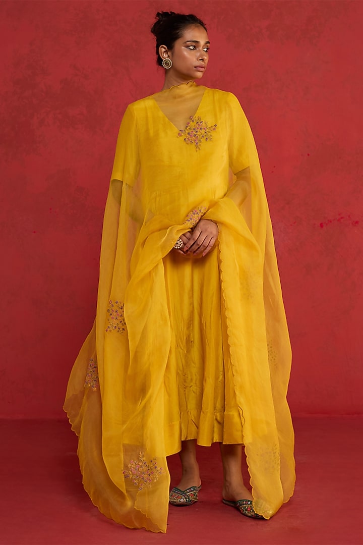 Yellow Silk Zardosi Embroidered Kurta Set by Rhua at Pernia's Pop Up Shop