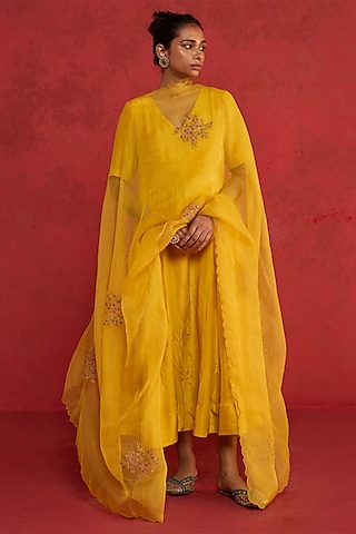 Yellow Silk Zardosi Embroidered Kurta Set by Rhua