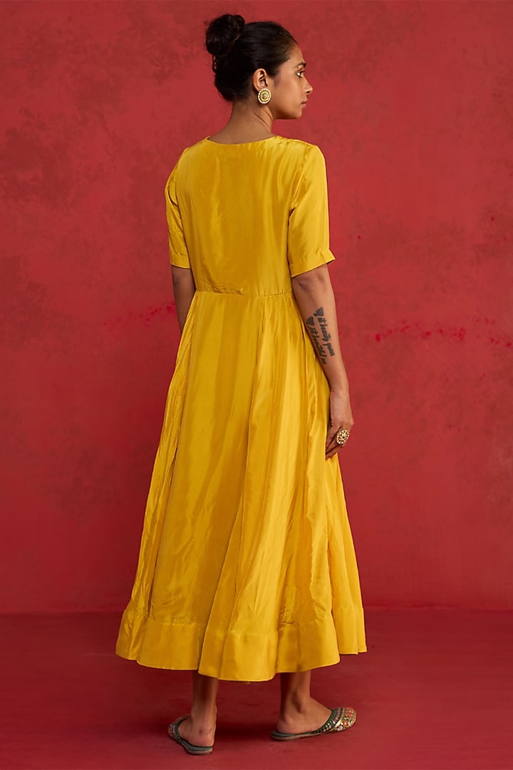 Yellow Silk Zardosi Embroidered Kurta Set by Rhua at Pernia's Pop Up Shop