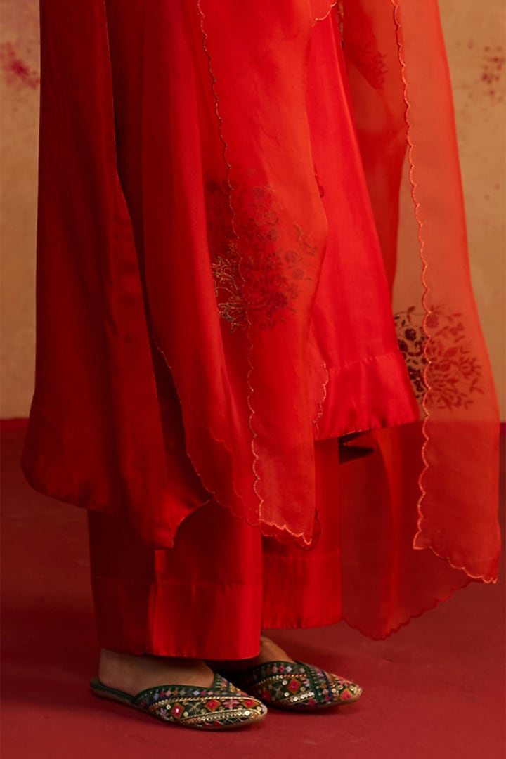 Red Pure Silk Zardosi Embroidered Kurta Set by Rhua at Pernia's Pop Up Shop