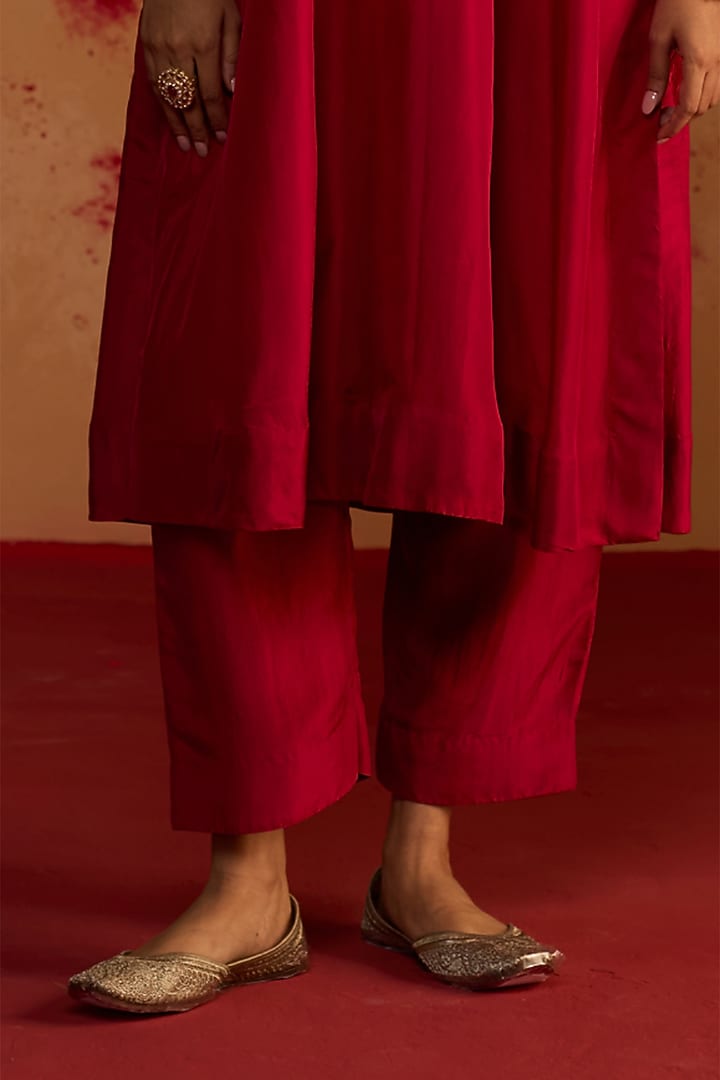 Deep Pome Pure Silk Kurta Set by Rhua at Pernia's Pop Up Shop