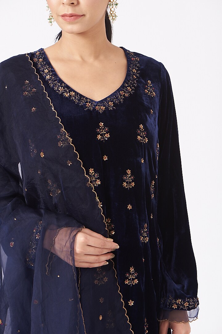 Dark Navy Blue Embroidered Kurta Set by Rhua at Pernia's Pop Up Shop