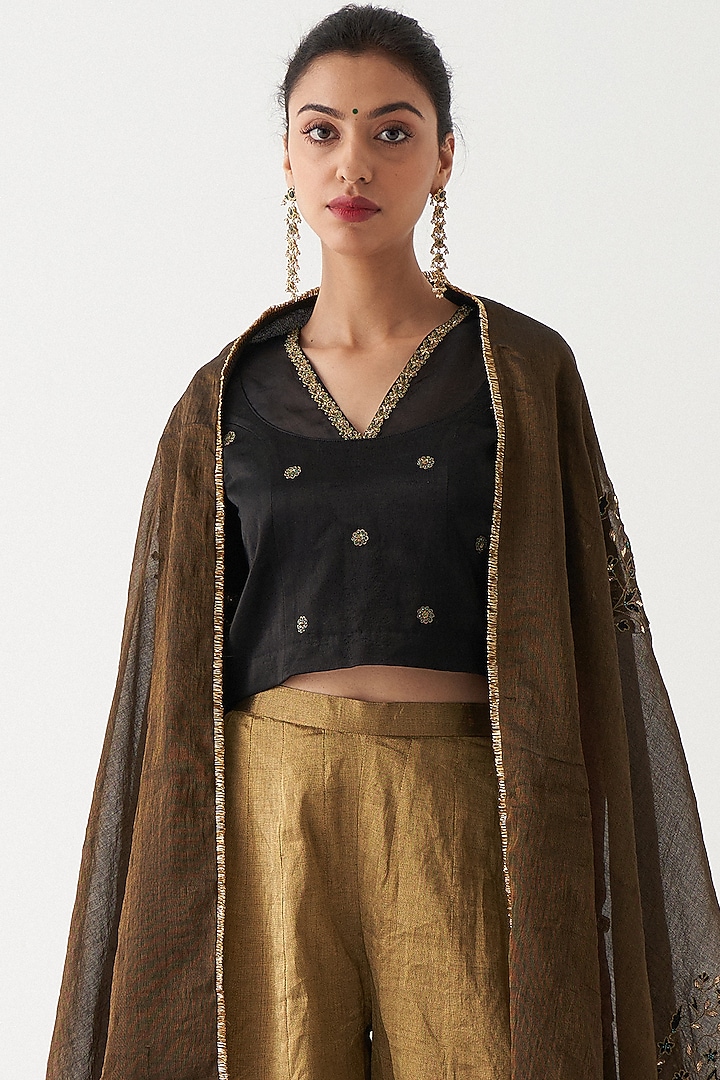 Gold Banarasi Wedding Sharara Set by Rhua at Pernia's Pop Up Shop