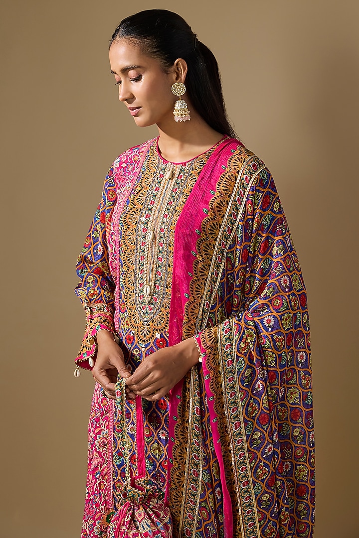 Pink Crepe Embroidered & Printed Kurta Set by ROHIT VERMA at Pernia's Pop Up Shop