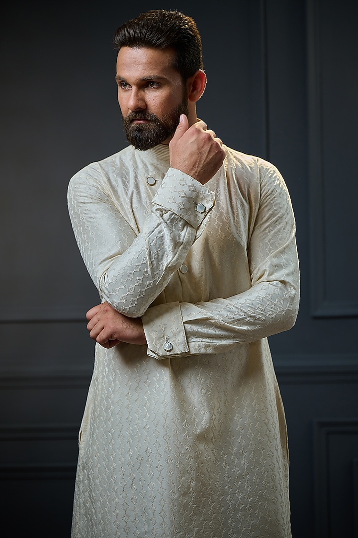 Ivory Handspun Silk Kurta by Ritu & Abhishek at Pernia's Pop Up Shop