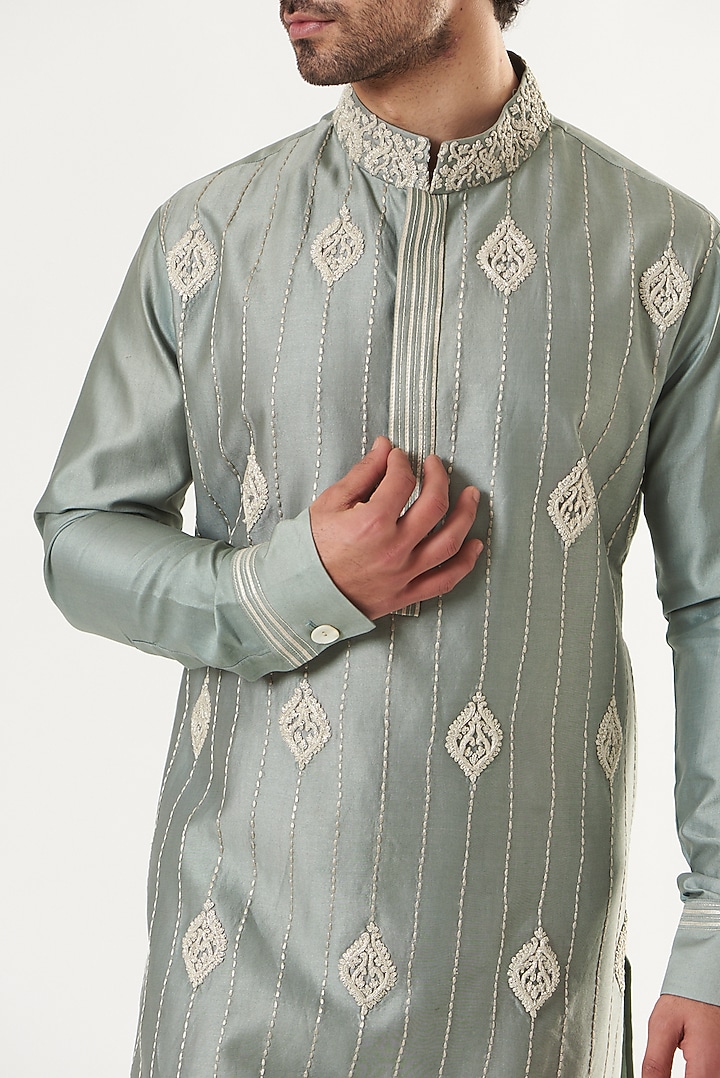 Ash Blue Embroidered Kurta by Ritu & Abhishek at Pernia's Pop Up Shop